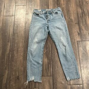 Levis Wedgie Jean